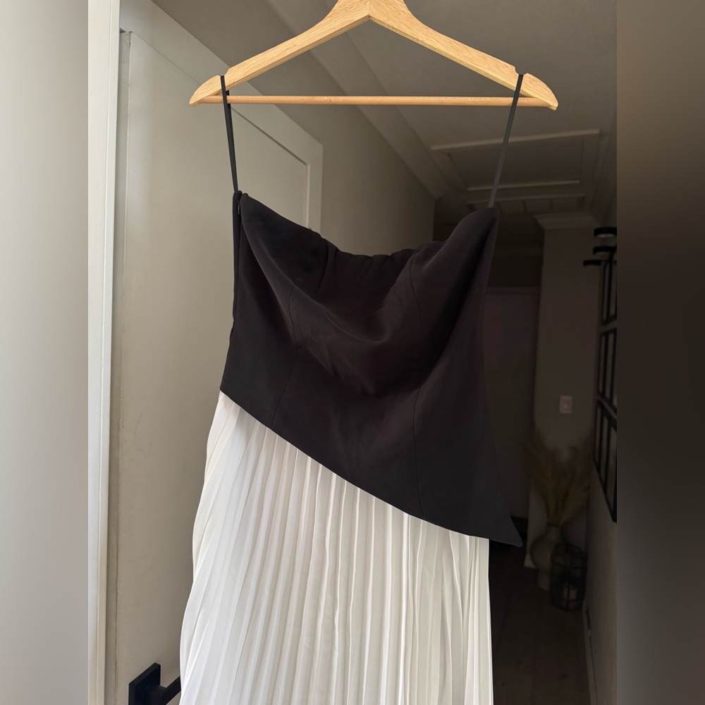 NWT Commense Solid Pleated Strapless Split Dress … - image 3